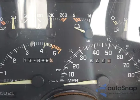 1993 Chevrolet Suburban C1500 from USA, damaged, VIN 1GNEC16K4PJ399163